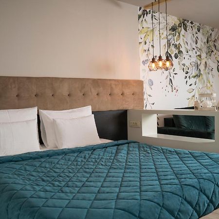 Akacija Luxury Suites Βελιγράδι Δωμάτιο φωτογραφία